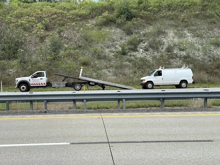 Hineman's Complete Auto Service & Towing Inc. 8
