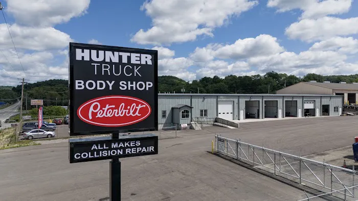 Hunter Truck - Body Shop 9