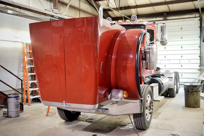 Hunter Truck - Body Shop 8