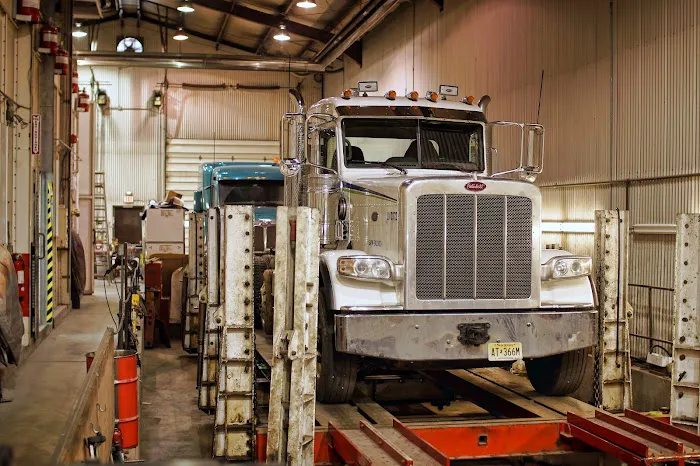 Hunter Truck - Body Shop 6