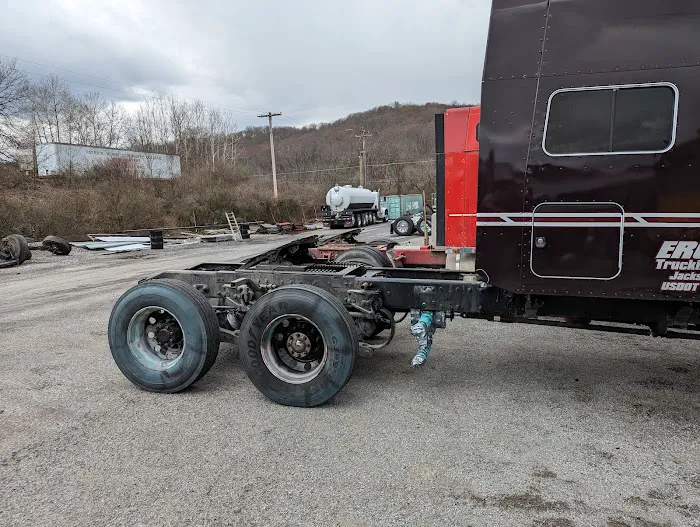 Hunter Truck - Body Shop 1