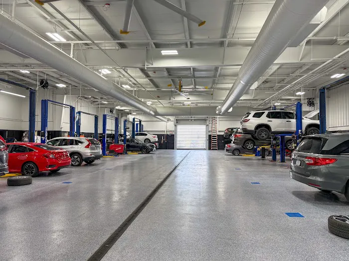 Service Center at Team Honda 8