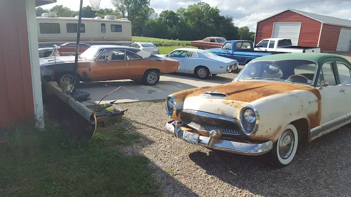 E &R Restorations llc 0