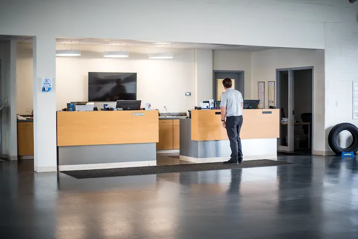 DeNooyer Ford Service 0