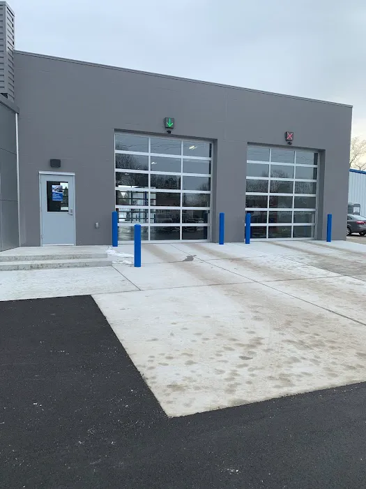 DeNooyer Ford Service 2