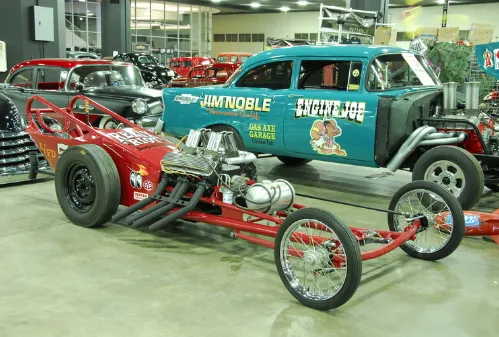 Gas Axe Garage: Traditional Hot Rods and Customs 5