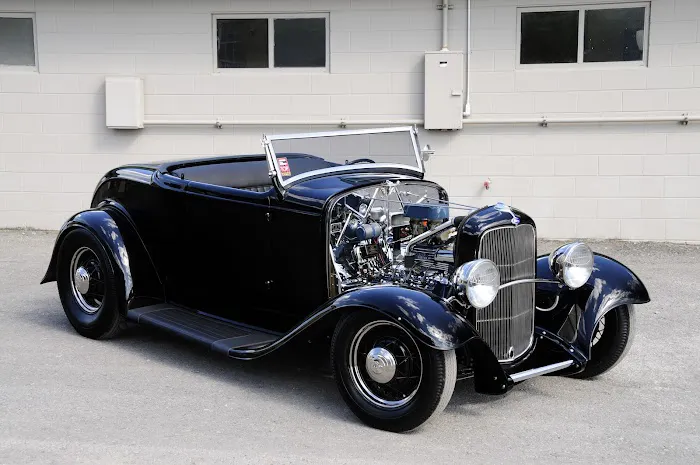 Gas Axe Garage: Traditional Hot Rods and Customs 0