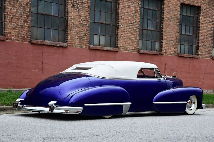 Gas Axe Garage: Traditional Hot Rods and Customs 3