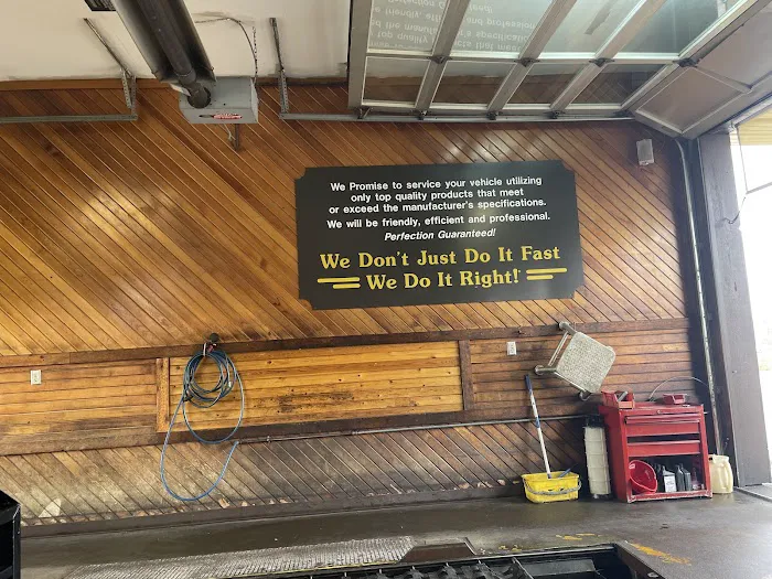 Uncle Ed's Oil Shoppe 1