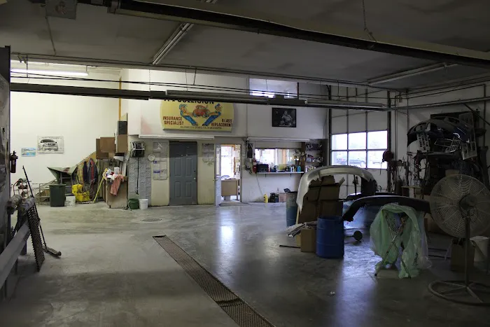Ledge's Auto Body 3