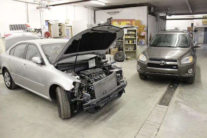 Ledge's Auto Body 2