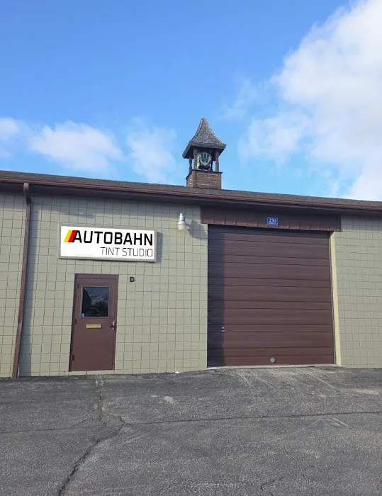 Autobahn Tint Studio 0