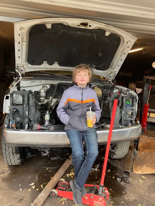 R & R Auto Recycling 1