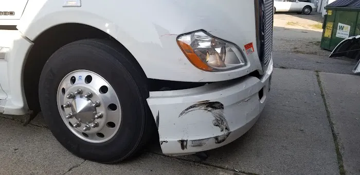 Travis Truck & Auto Collision, Inc. 4