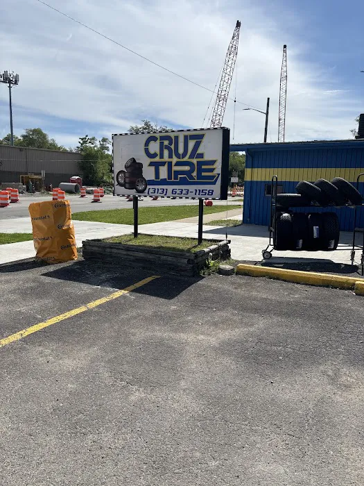 CRUZ TIRE 9