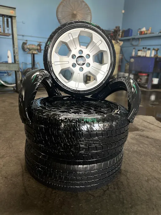 CRUZ TIRE 3