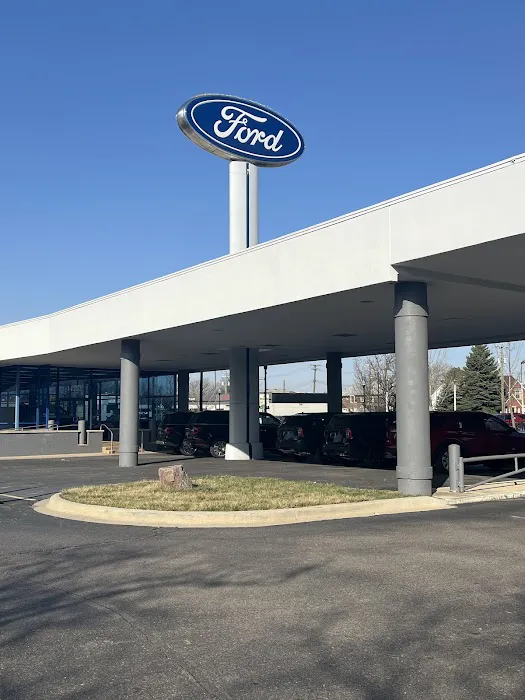 Mission Ford of Dearborn Body Shop 9