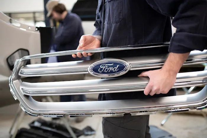 Mission Ford of Dearborn Body Shop 7