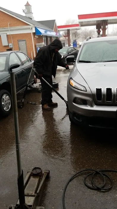 EDY'S TIRE SHOP 7