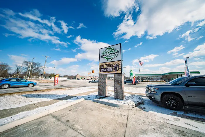 Hess Express Lube Center 8