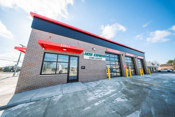 Hess Express Lube Center 5