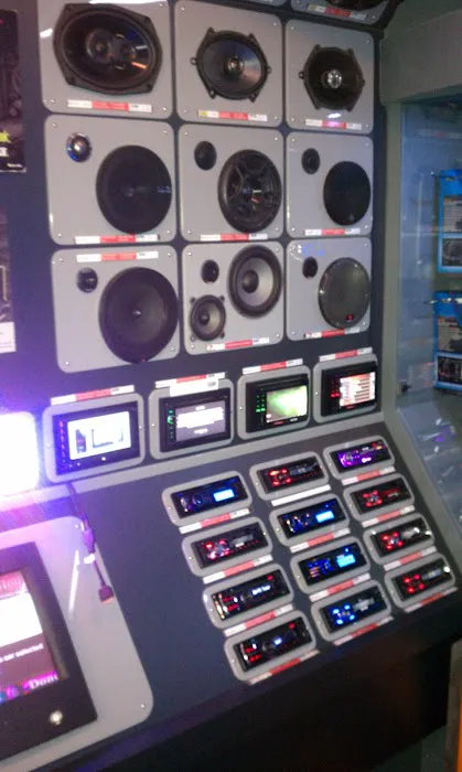 Car Tunes Stereo Center 2