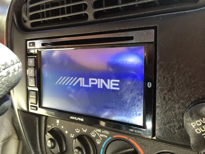Car Tunes Stereo Center 8