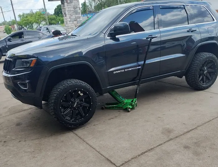Goodyear Redford Auto 0