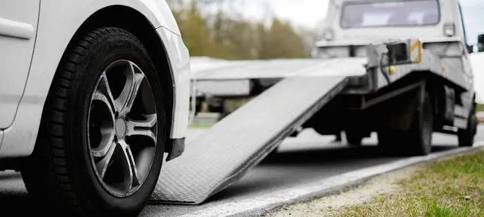 Redford Auto Towing 3