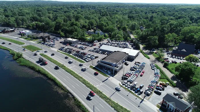 Skalnek Ford Service Center 1