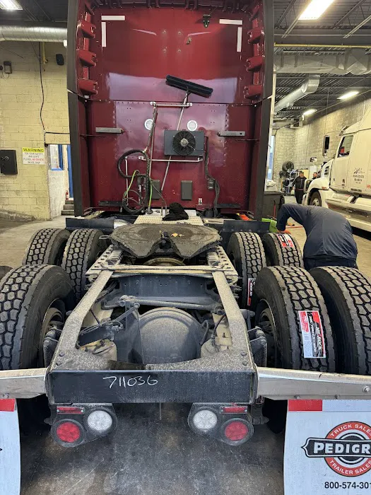 A To Z Truck and Trailer Services 5