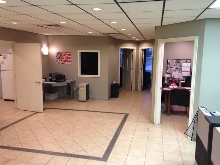 Auto Body Service Centers 0