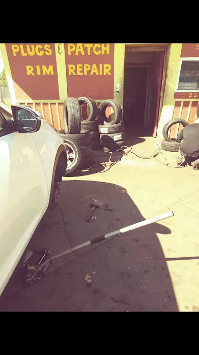 Fenkell Tire Shop Inc 3