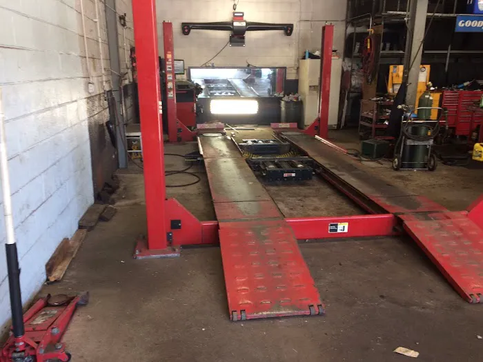 Madison Heights Tire and Auto 9