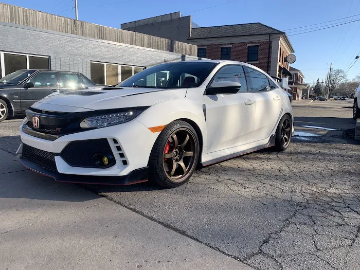 Madison Heights Tire and Auto 8