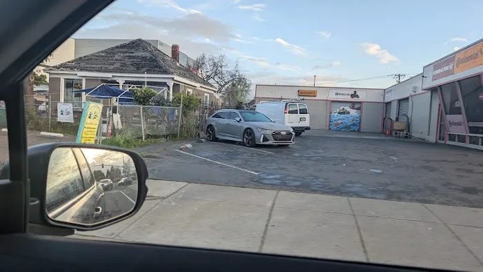 Hayward Tire Pros 6