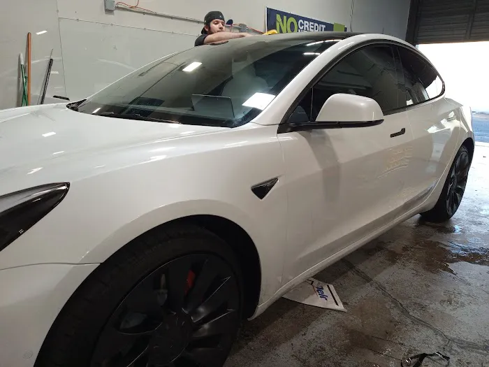 Golden Stereo Window Tint 3