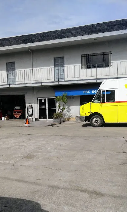 Tommy's Auto Body 9