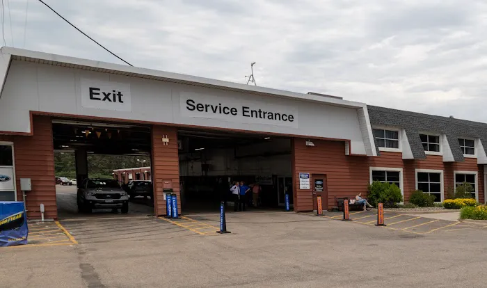 Service - Apple Ford White Bear Lake 1