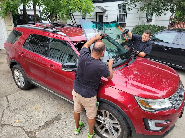 Ideal Auto Glass LLC 4