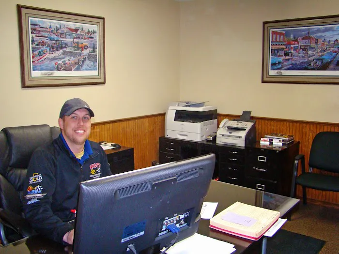 Kiss's Auto Body & Frame Shop 6