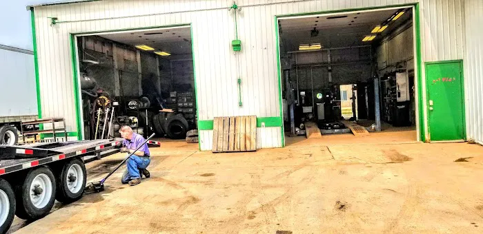 L-J Tire 0