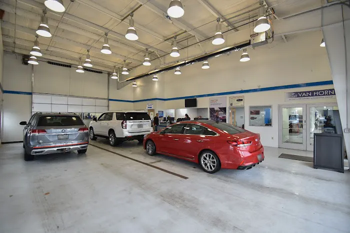 Van Horn Chevrolet of Plymouth Service 1