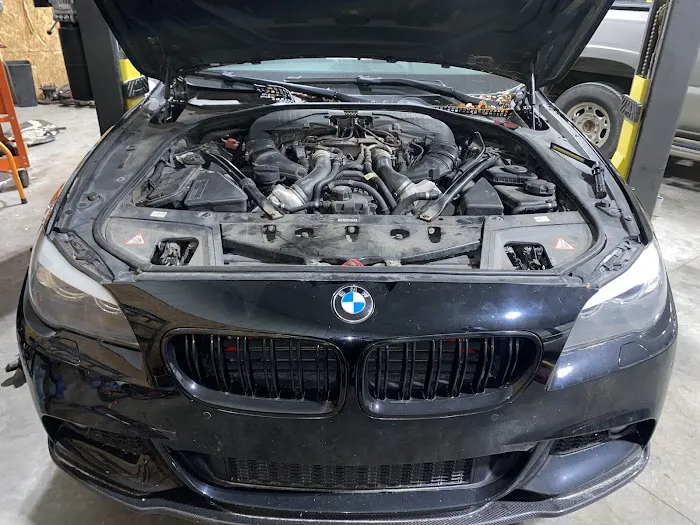 Elite Auto, Servicing All Vehicles, Specializing in BMW, AUDI, VOLKSWAGEN, MERCEDES 4