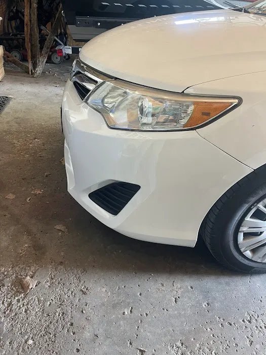 Gracy's Auto Body 0