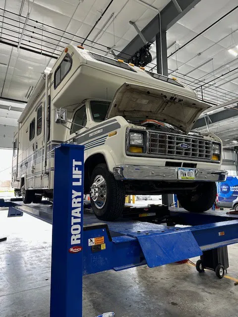 Stivers Ford PRO Elite Commercial Service Center 9