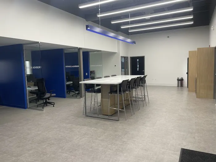 Stivers Ford PRO Elite Commercial Service Center 3