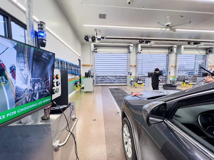 LOF Xpress™ Oil Change – Waukee 3