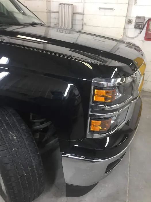Indianola Body Shop Collision Center 0