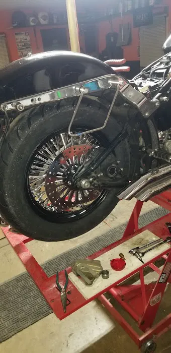 Isch'S Customs LLC 1